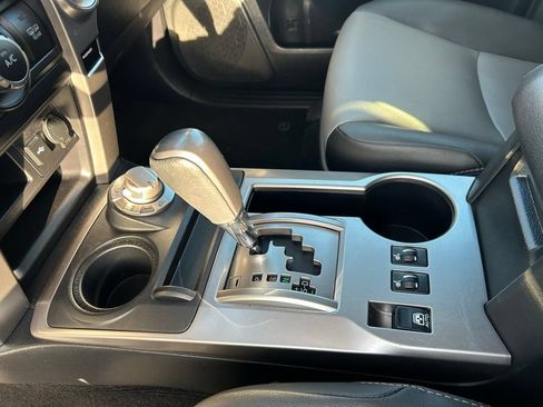 Used 2024 Toyota 4Runner SR5 Premium AWD/4WD image 19