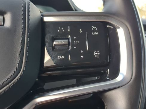 Used 2023 Land Rover Range Rover Sport SE image 25