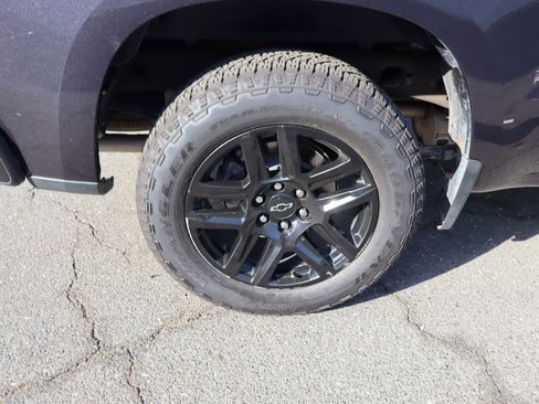 Used 2024 Chevrolet Silverado 1500 RST w/ Convenience Package II image 37