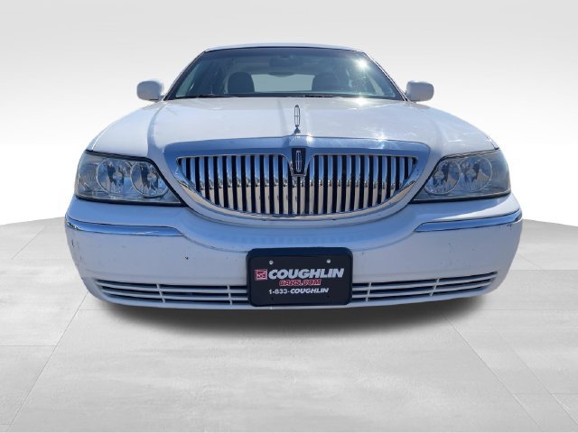 Used 2007 Lincoln Town Car Signature Limited RWD image 8