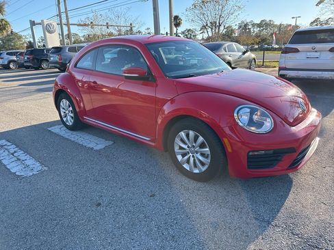 Used 2019 Volkswagen Beetle 2.0T S image 13