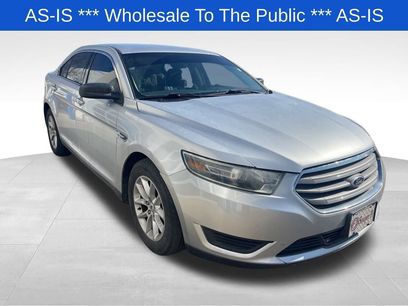 Used 2015 Ford Taurus SE