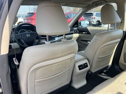 Used 2014 Honda Accord EX-L image 29