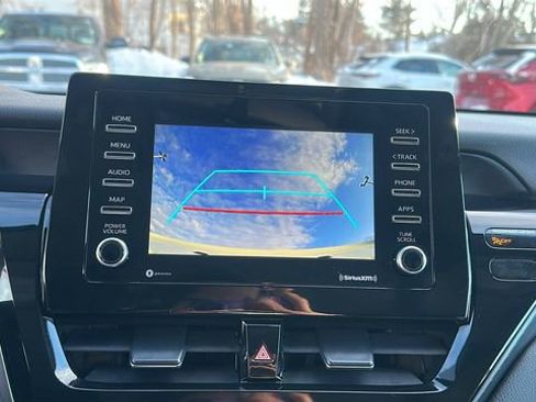 Used 2021 Toyota Camry SE image 11
