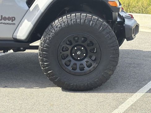 Used 2021 Jeep Wrangler Unlimited Rubicon image 32