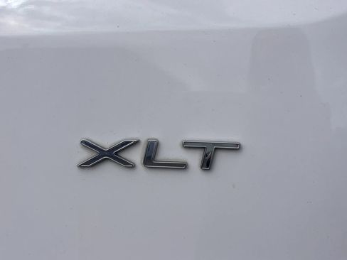 Used 2023 Ford Transit 350 XLT RWD image 7