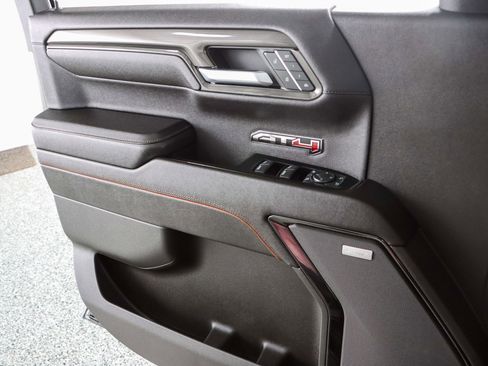 Used 2023 GMC Sierra 1500 AT4 w/ Technology Package AWD/4WD image 26