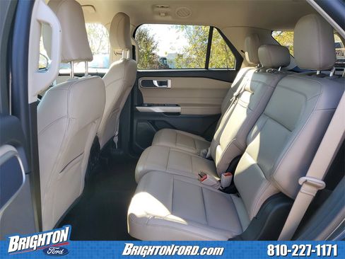 Used 2023 Ford Explorer XLT w/ Equipment Group 202A image 12