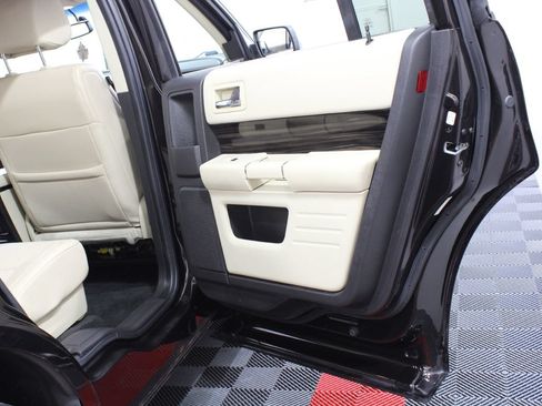 Used 2014 Ford Flex SEL w/ Equipment Group 202A AWD/4WD image 17