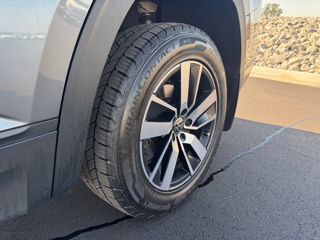 Used 2023 Volkswagen Atlas SE AWD/4WD image 11