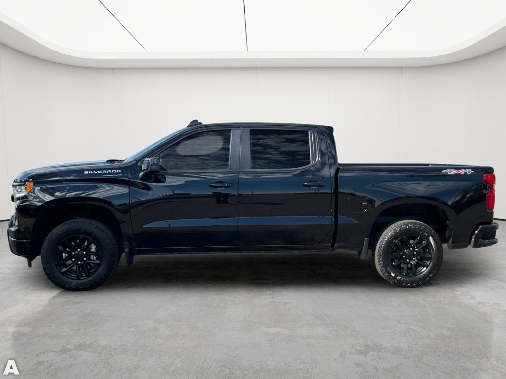 Used 2023 Chevrolet Silverado 1500 RST w/ Convenience Package II AWD/4WD image 3
