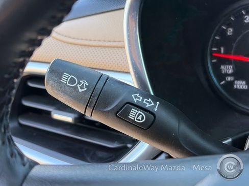 Used 2022 Chevrolet Equinox Premier FWD image 17