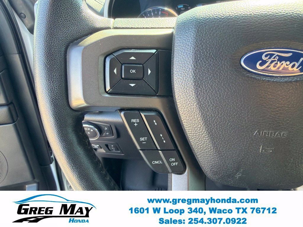 Used 2018 Ford Expedition XLT w/ Equipment Group 202A AWD/4WD image 17