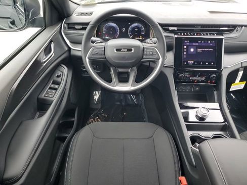 New 2026 Jeep Grand Cherokee Laredo X image 19