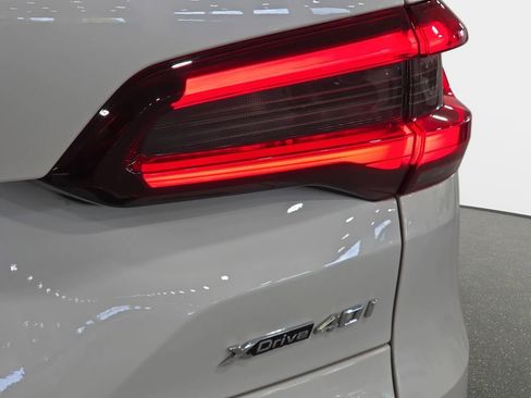 Used 2023 BMW X5 xDrive40i w/ Premium Package image 28