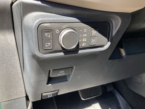 Used 2022 Ford Bronco Wildtrak image 12