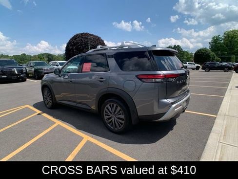 Used 2024 Nissan Pathfinder SL w/ SL Premium Package AWD/4WD image 4