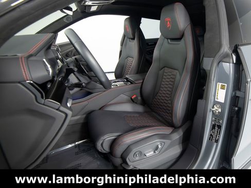 Used 2024 Lamborghini Urus S image 38