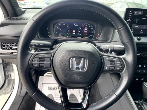 Used 2023 Honda Accord Sport image 12