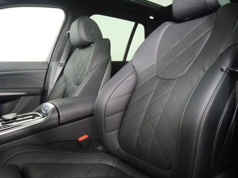 Certified 2025 BMW X5 xDrive40i w/ Premium Package image 11