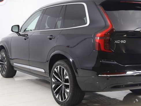 Used 2025 Volvo XC90 B6 Plus AWD/4WD image 25
