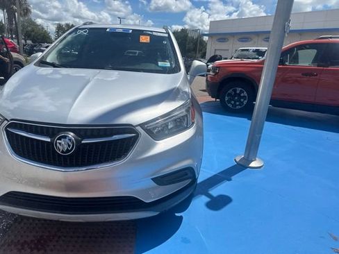 Used 2021 Buick Encore Preferred FWD image 6