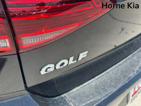 Used 2019 Volkswagen Golf S FWD image 31