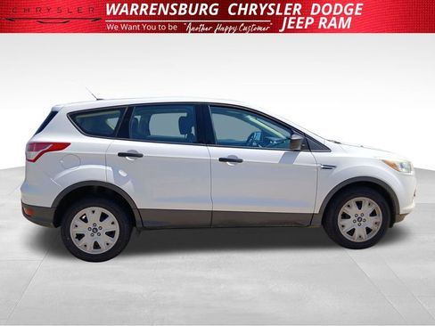 Used 2016 Ford Escape S FWD image 2