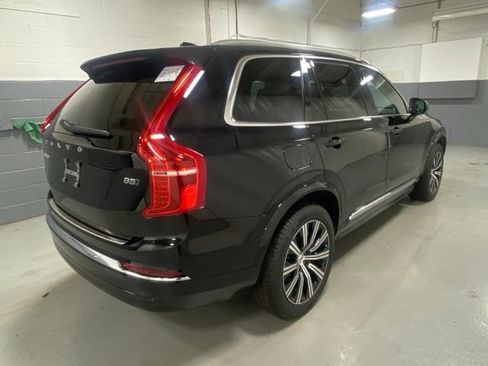 Certified 2025 Volvo XC90 B5 Core w/ Protection Package Premier AWD/4WD image 3