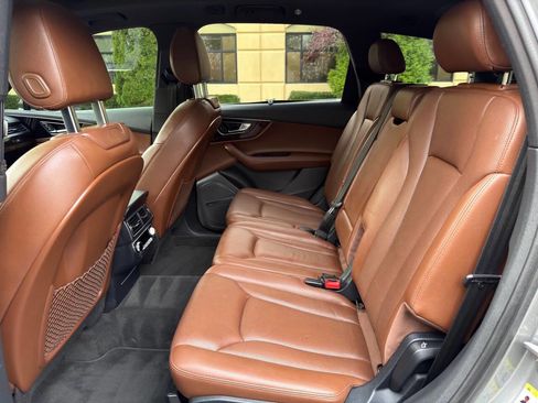 Used 2017 Audi Q7 3.0T Prestige w/ Prestige Package image 26