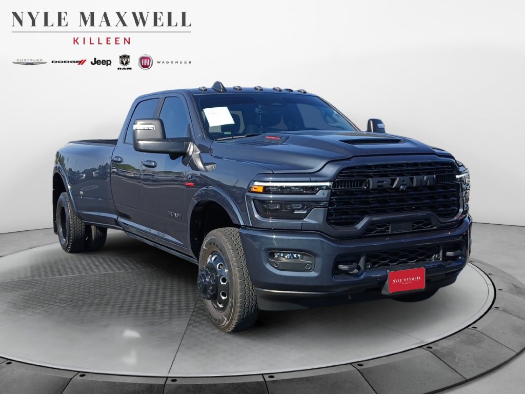 Used 2025 RAM 3500 Limited AWD/4WD image 2