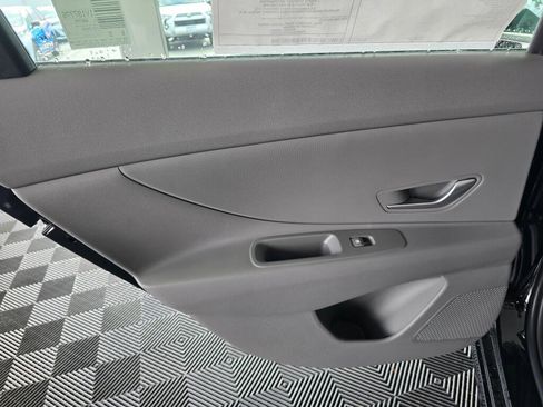 New 2026 Hyundai Elantra Hybrid FWD image 36