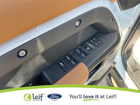 Used 2023 Land Rover Defender 110 V8 image 19