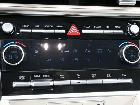 Used 2024 Hyundai Santa Fe SEL image 25