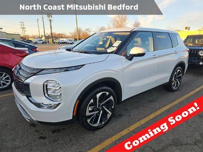Used 2024 Mitsubishi Outlander SE
