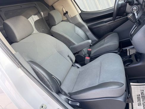 Used 2019 Nissan NV200 SV w/ Navigation Package FWD image 15