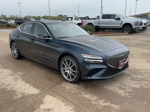 Used 2024 Genesis G70 2.5T image 2