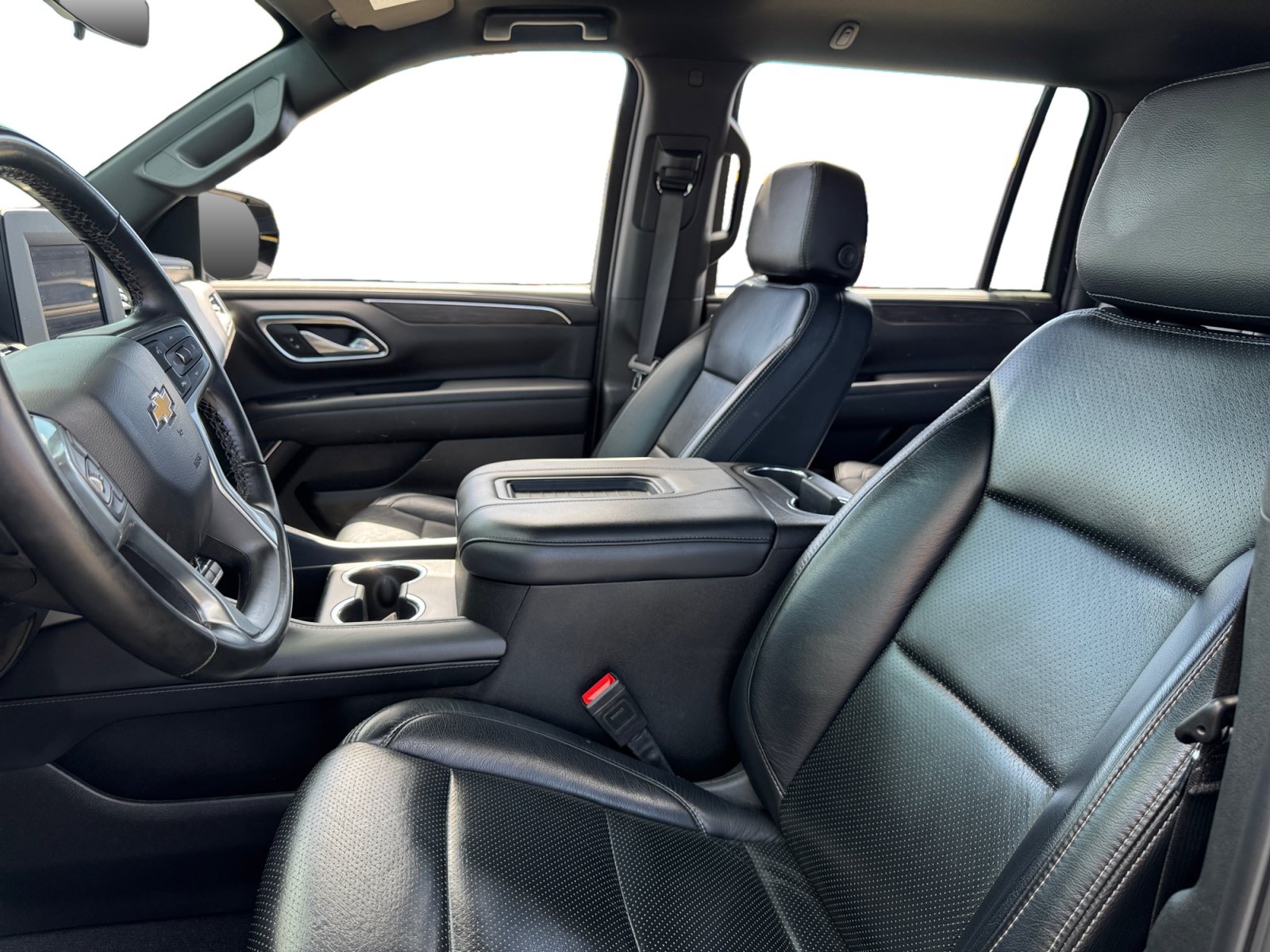 Used 2024 Chevrolet Suburban LS w/ Driver Alert Package AWD/4WD image 9