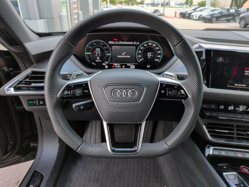 Used 2023 Audi e-tron GT Prestige w/ Prestige Package image 18