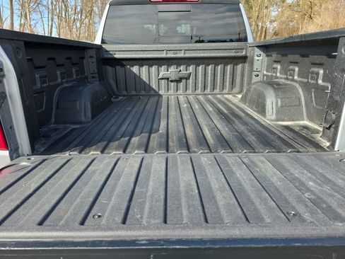 Used 2024 Chevrolet Silverado 1500 LT Trail Boss w/ Convenience Package II image 7