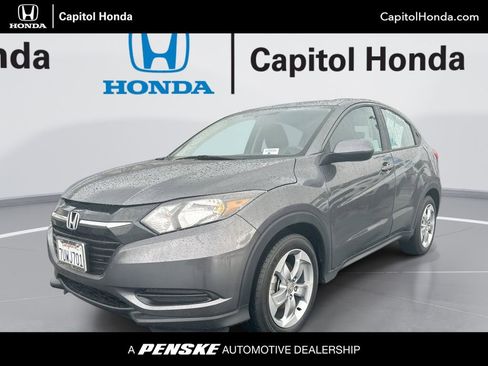 Used 2017 Honda HR-V LX image 1