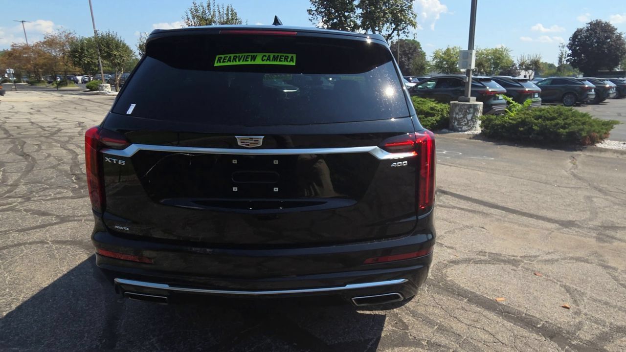 Used 2023 Cadillac XT6 Premium Luxury w/ Technology Package AWD/4WD image 7