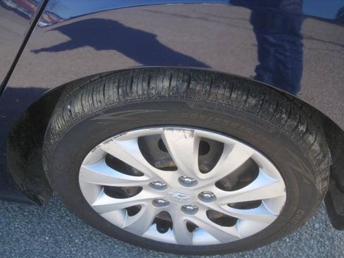 Used 2013 Hyundai Elantra GLS FWD image 27