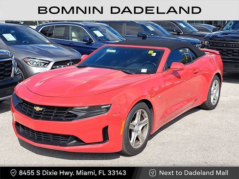 Used 2019 Chevrolet Camaro LT image 2
