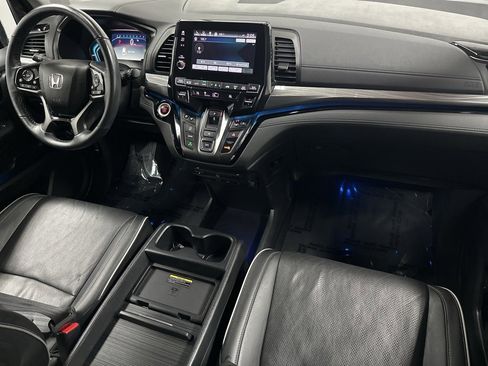 Used 2024 Honda Odyssey Elite image 11