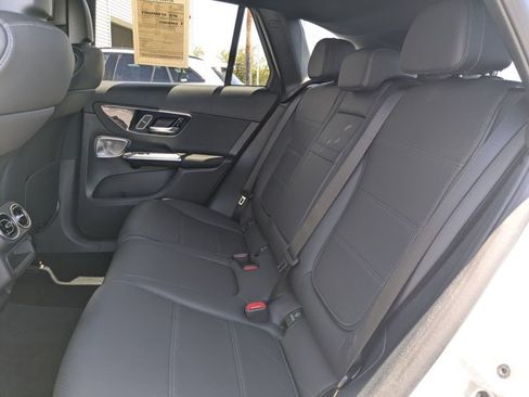 Used 2026 Mercedes-Benz GLC 300 image 19