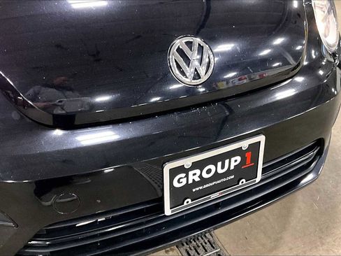 Used 2018 Volkswagen Beetle 2.0T S image 29