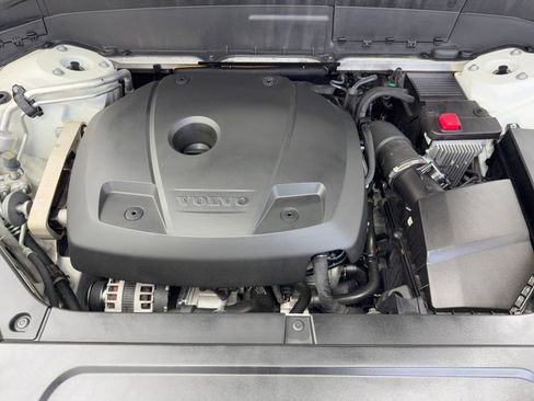 Used 2020 Volvo XC90 T5 Momentum image 54