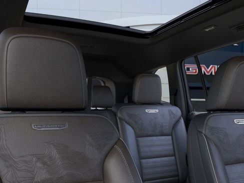 New 2026 GMC Acadia Denali Ultimate AWD/4WD image 24
