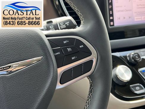 Used 2023 Chrysler Voyager LX FWD image 32
